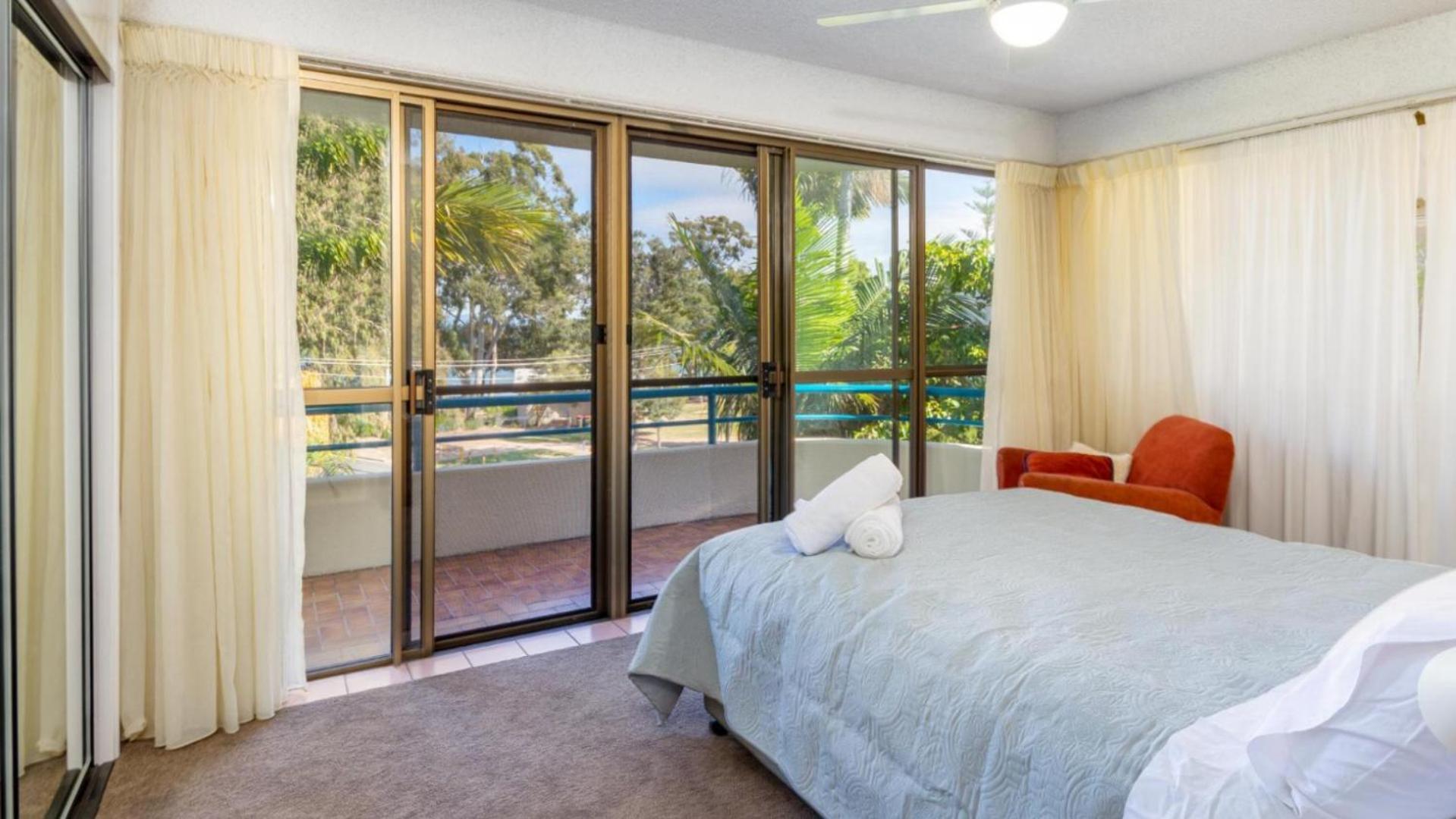 Placid Waters Holiday Apartments Bongaree Exterior foto